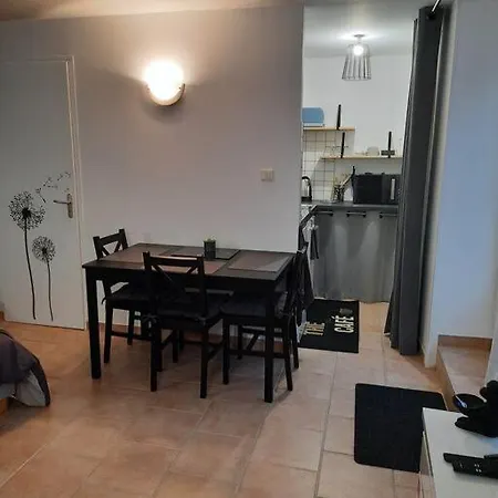 Le Petit Cocon - Lumineux & Confortable